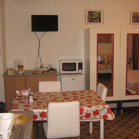 Апартаменти Flat In Milan 3 Номер фото